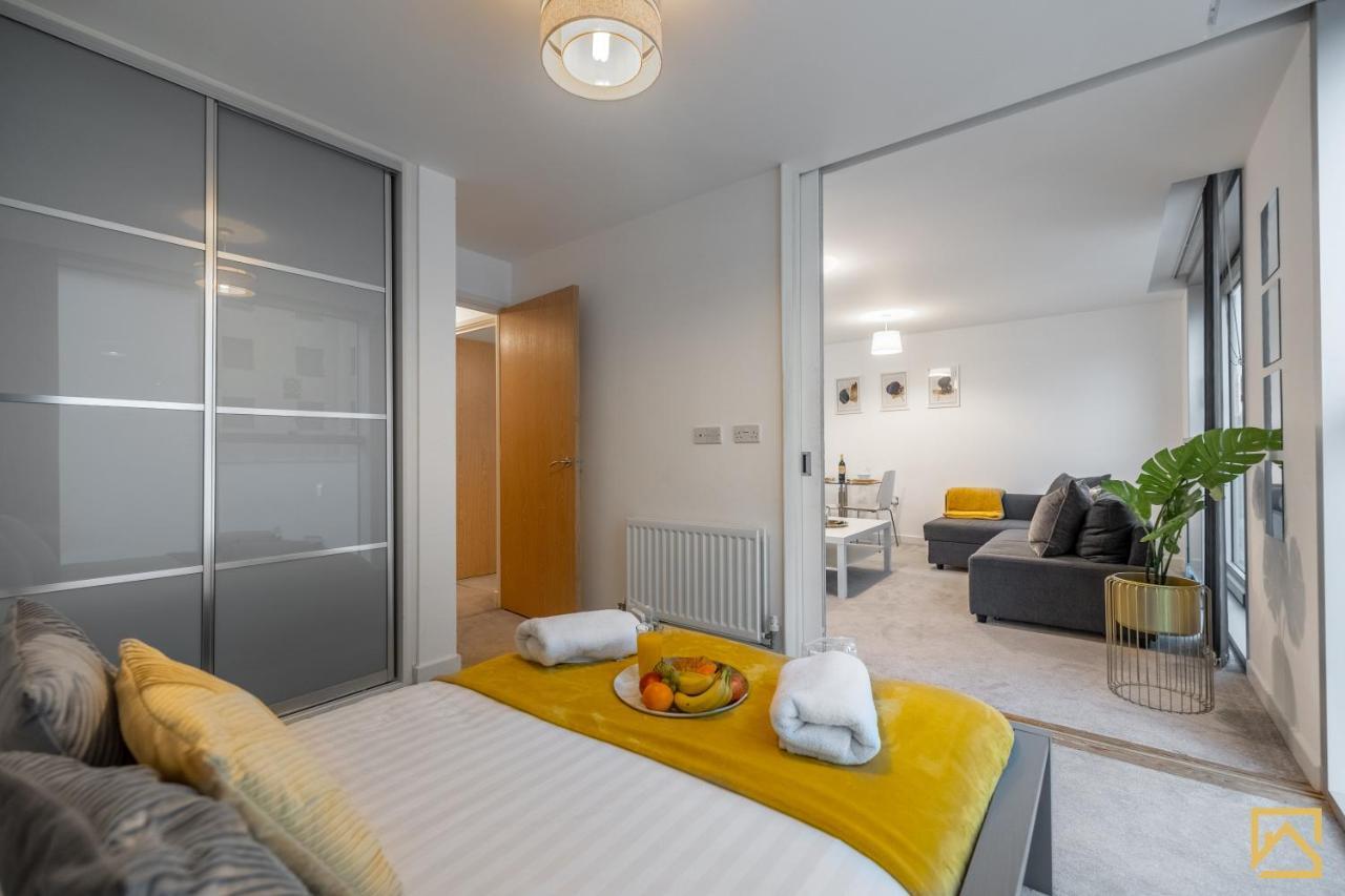 Modern 1 Bed In Central Mk, Free Parking, Smart Tv, Manhattan House By Valore Property Services Milton Keynes Exterior foto